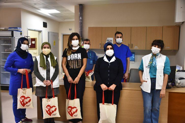 Genç Yeryüzü Doktorları Topluluğu, sağlık çalışanlarına "motivasyon kiti" dağıttı G1