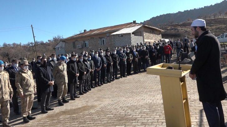 PKK’nın Hamzalı’da katlettiği 23 şehit törenle anıldı G4