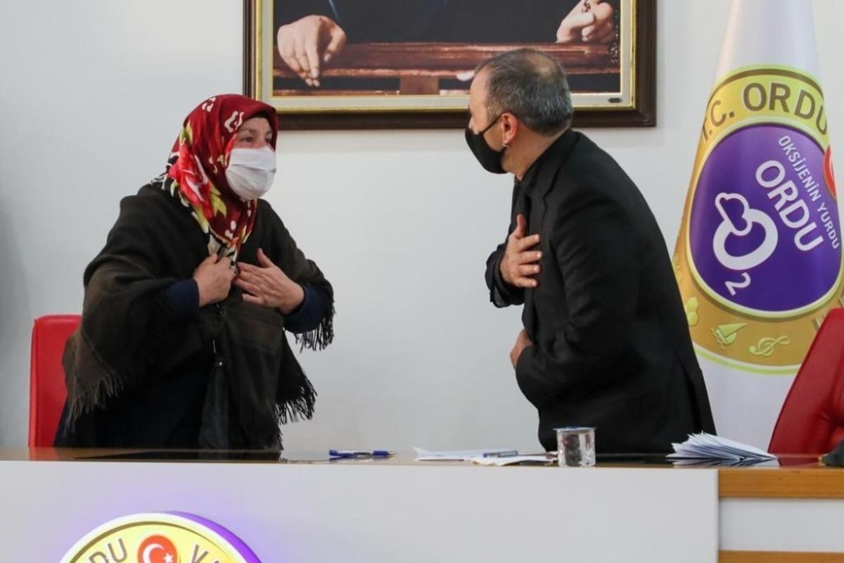 Ordu Valisi yılın son g&uuml;n&uuml;nde de vatandaşın derdini dinledi