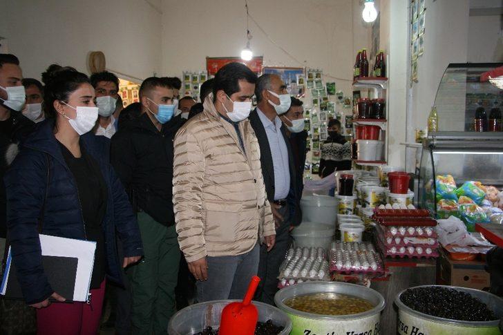 Kaymakam Çelik pazar esnafıyla buluştu G3