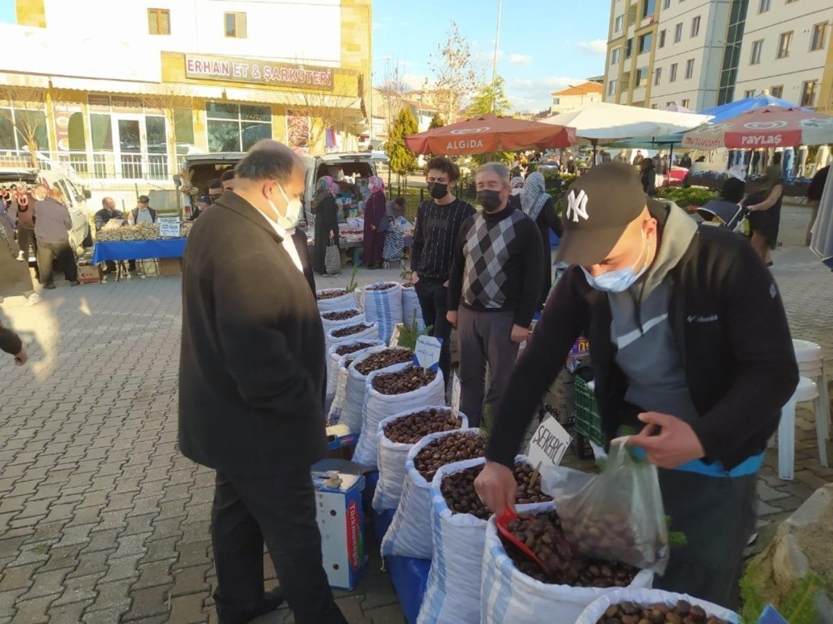 Kaymakam &Uuml;nal pazar esnafını ziyaret etti yeni yıllarını kutladı