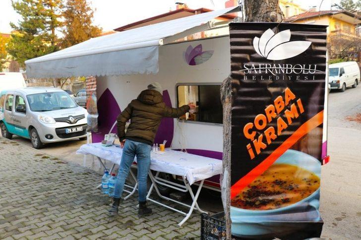 Başkan Köse pazarcı esnafının yeni yılını kutladı G2