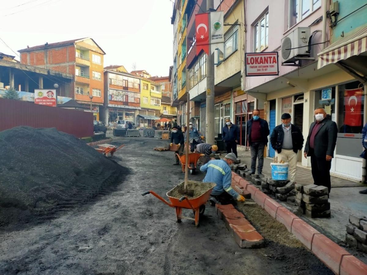 2 bin 500 n&uuml;fuslu beldede pandemiye rağmen hizmetler devam ediyor