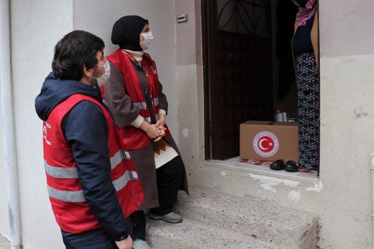 Sultanbeyli Kaymakamlığı karantinadaki vatandaşları yalnız bırakmadı G3