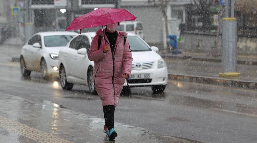 Meteoroloji'den yeni yılın ilk g&uuml;n&uuml; i&ccedil;in kritik uyarı