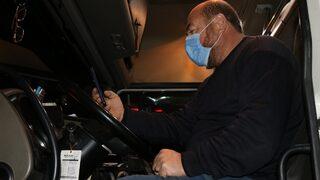 Edirne'de tır şoförleri yeni yılı ailelerinden kilometrelerce uzakta karşıladı