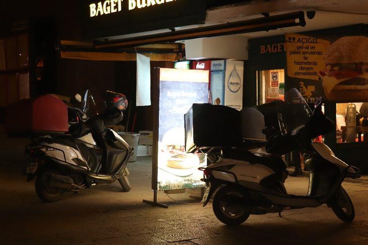 Yılbaşında sokaklar motosikletli kuryelere kaldı G1