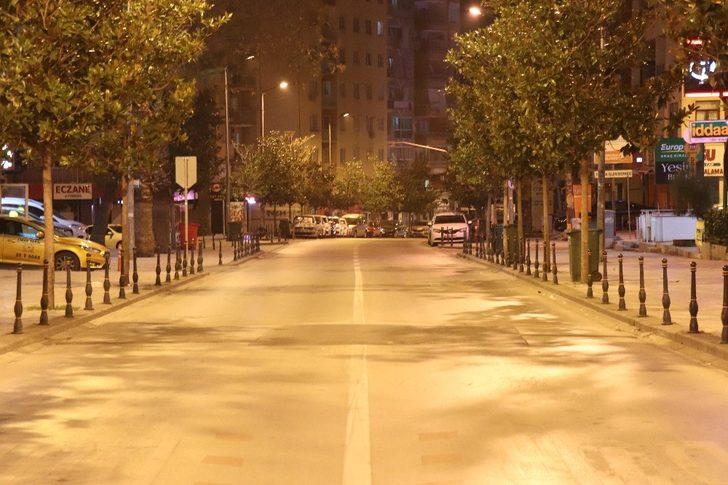 Yılbaşında sokaklar motosikletli kuryelere kaldı G4