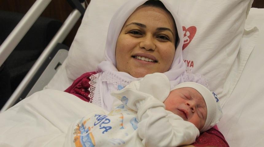 Nevşehir’de yeni yılın ilk bebeği dünyaya geldi