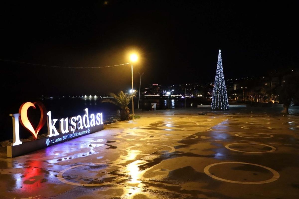 Kuşadası&rsquo;nda sessiz yılbaşı
