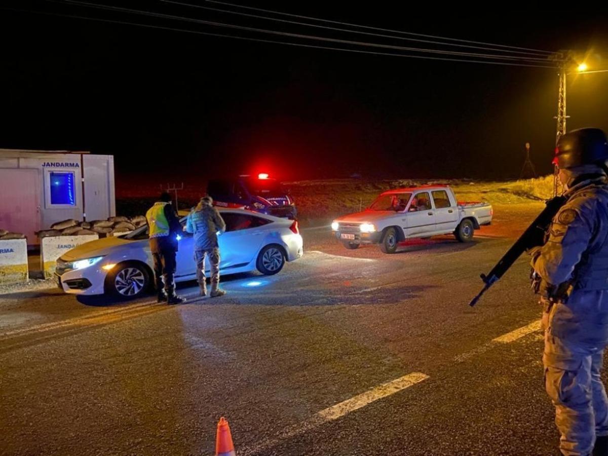 Malatya&rsquo;da jandarma ekipleri denetim yaparak yeni yıl girdi