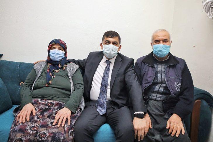 Başkan Rıdvan Fadıloğlu, yeni yıla yetim çocuklar ve polislerle girdi G2