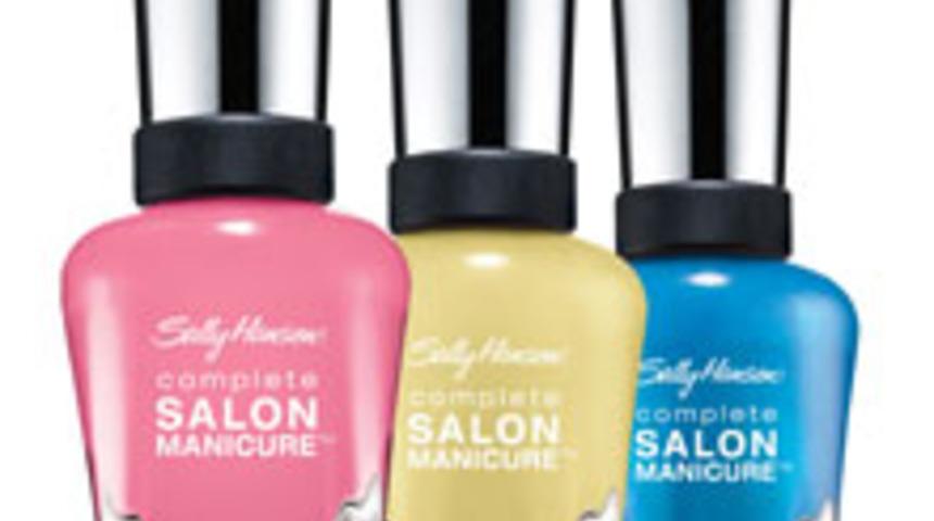 Yaz Renklerini Tırnaklarınıza Taşıyın