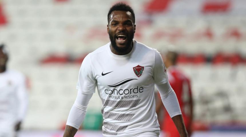 Boupendza performansıyla göz dolduruyor