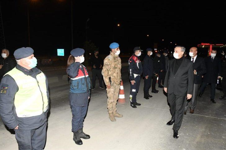 Vali Su, yılbaşı gecesi görev yapan güvenlik güçlerini ziyaret etti G2