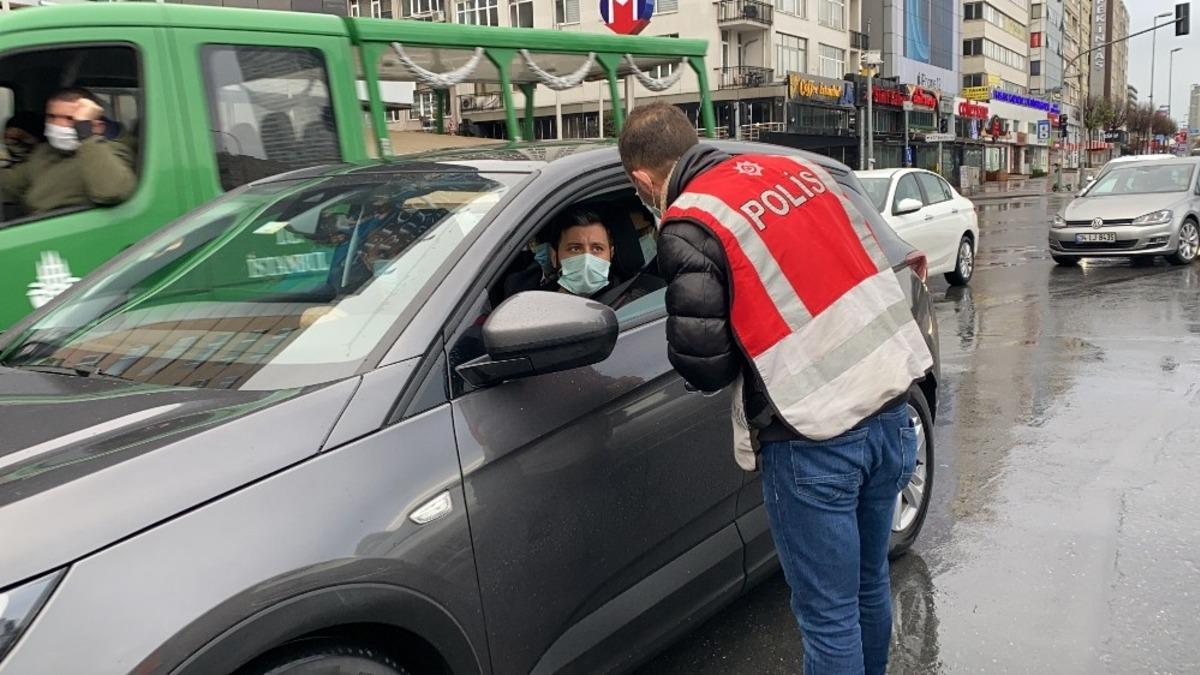 (&Ouml;zel) Mecidiyek&ouml;y&rsquo;de &lsquo;sahte turist rehberine&rsquo; ceza: &ldquo;Bu &uuml;lkenin kurallarını bilmelisin&rdquo;