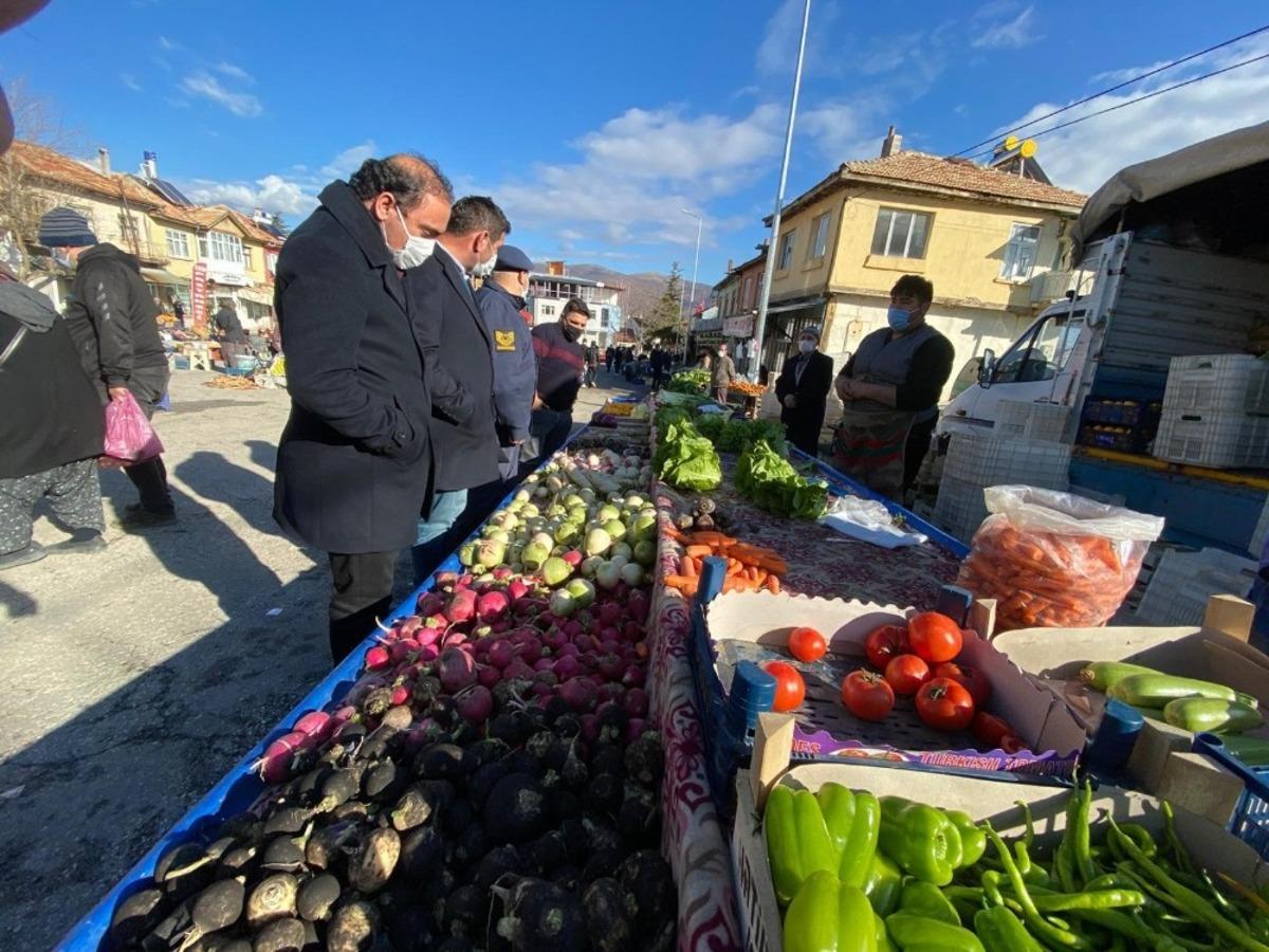 H&uuml;y&uuml;k&rsquo;te korona vir&uuml;s nedeniyle kapatılan Pazar yeri yeniden kuruldu