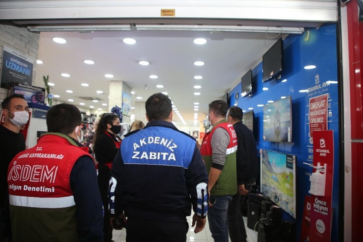 Akdeniz Belediyesi zabıta ekipleri yıl başında da denetimlerini s&uuml;rd&uuml;rd&uuml;