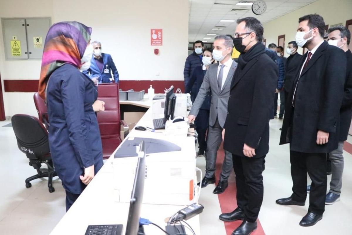 Kaymakam Ko&ccedil; yeni yıla g&uuml;venlik g&uuml;&ccedil;leri ve sağlık &ccedil;alışanları ile girdi