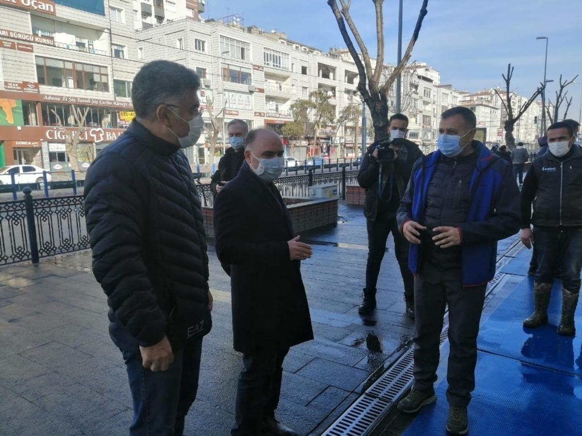 Vali G&uuml;naydın: "Aşı &ccedil;alışmaları başladı diye rehavete kapılmamak gerekiyor"