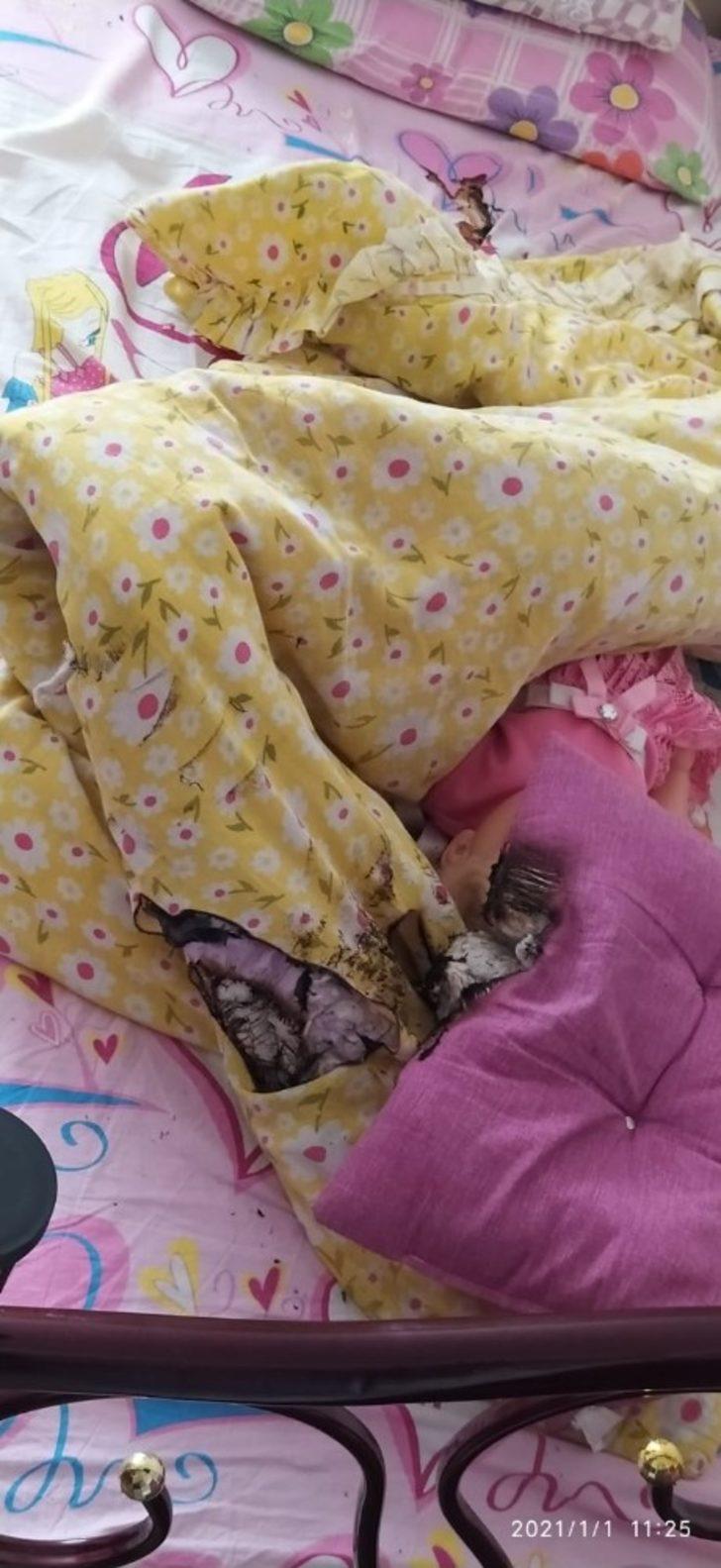 Önce çocuklarının evini, sonra kendini yaktı G4