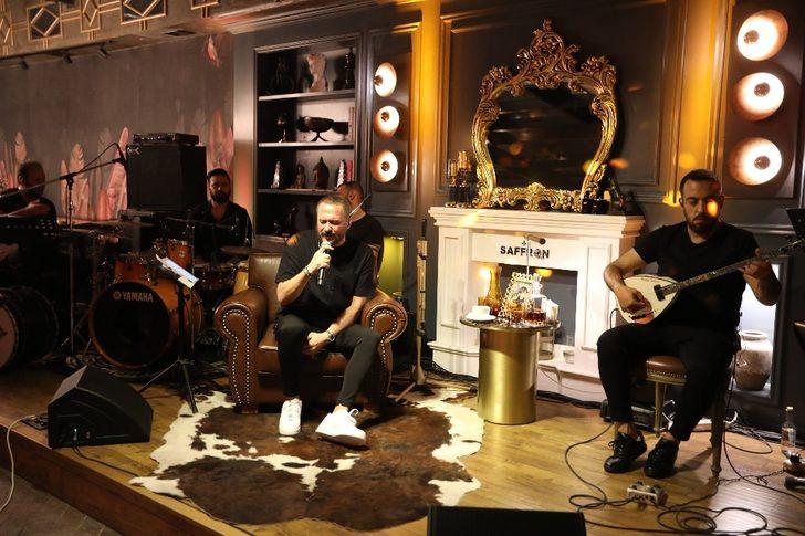 Mersinliler yeni yıla sosyal medya üzerinden yayınlanan konser ile girdi G3