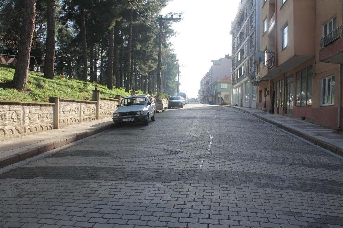 Manyas&rsquo;ta sokağa &ccedil;ıkma yasaklarına uyuldu