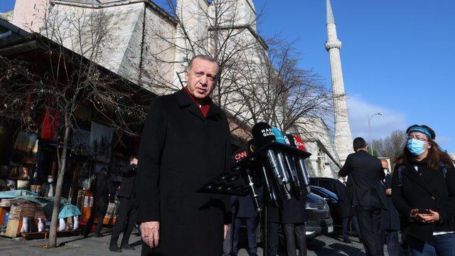 Cumhurbaşkanı Recep Tayyip Erdoğan, Ayasofya'da kıldığı Cuma namazının ardından gazetecilerin sorularını yanıtladı.