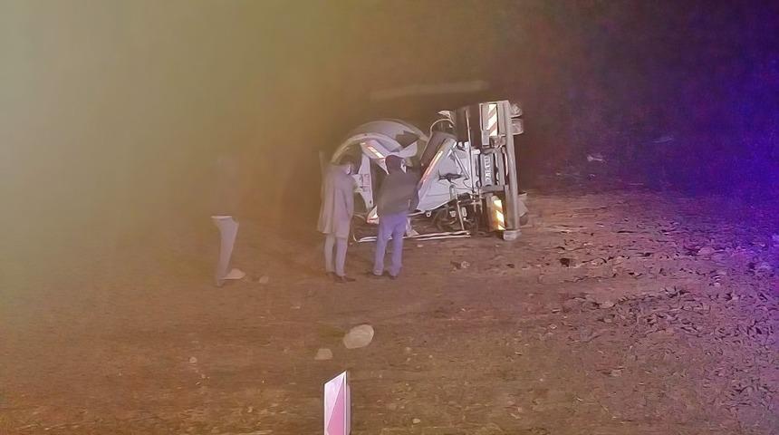 Beton mikseri devrildi: 1 yaralı