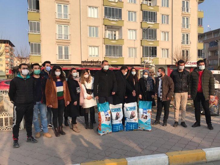 Kısıtlamada aç kalan minik dostlar unutulmadı G4