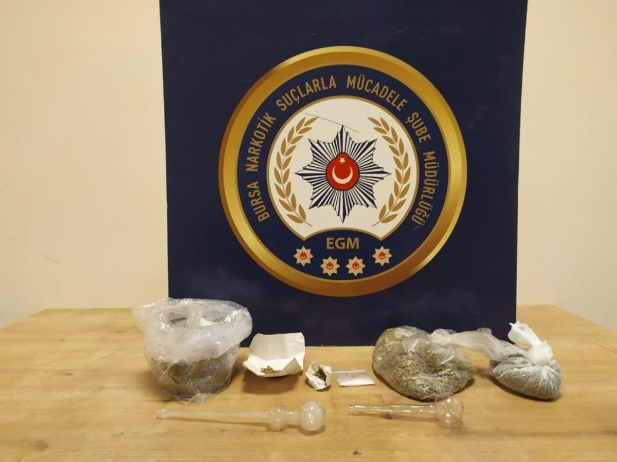 Bursa polisi uyuşturucu tacirlerine g&ouml;z a&ccedil;tırmıyor