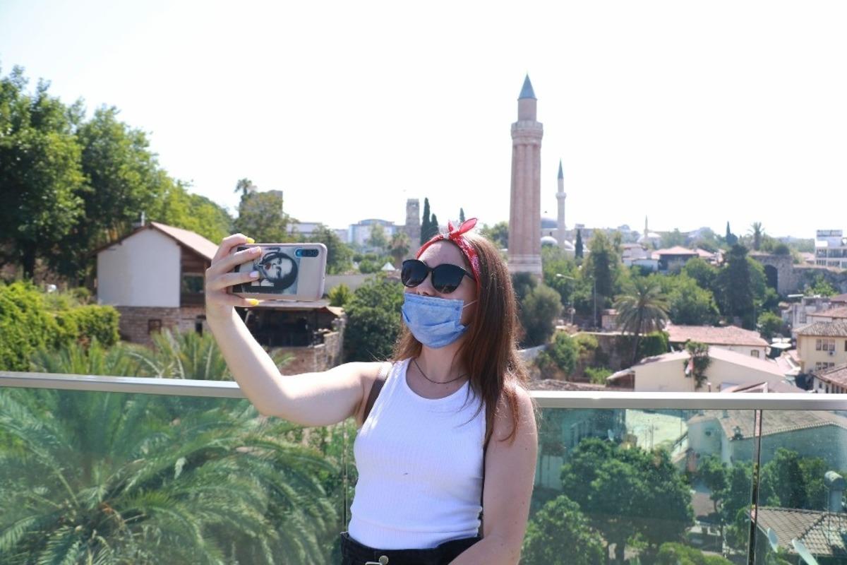 1 milyar insan tatile &ccedil;ıkamadı, buna bir de gidilemeyen kış tatili eklendi