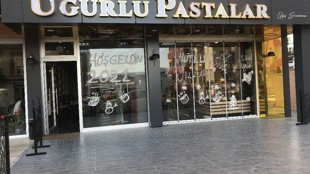 Hem pasta yediler hem de altın kazandılar