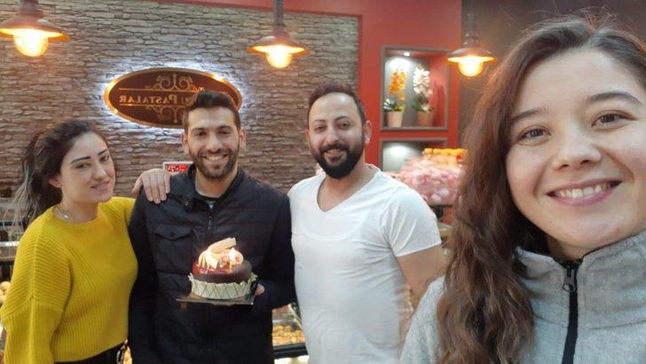 Hem pasta yediler hem de altın kazandılar G4