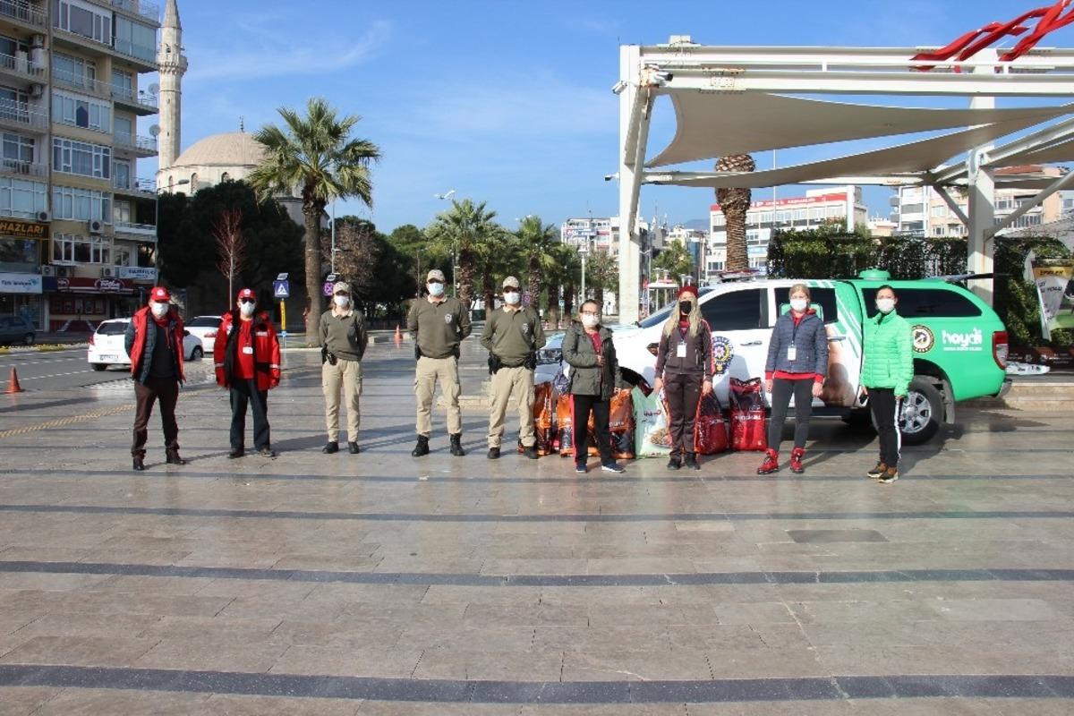 Can dostları elleri ile beslediler