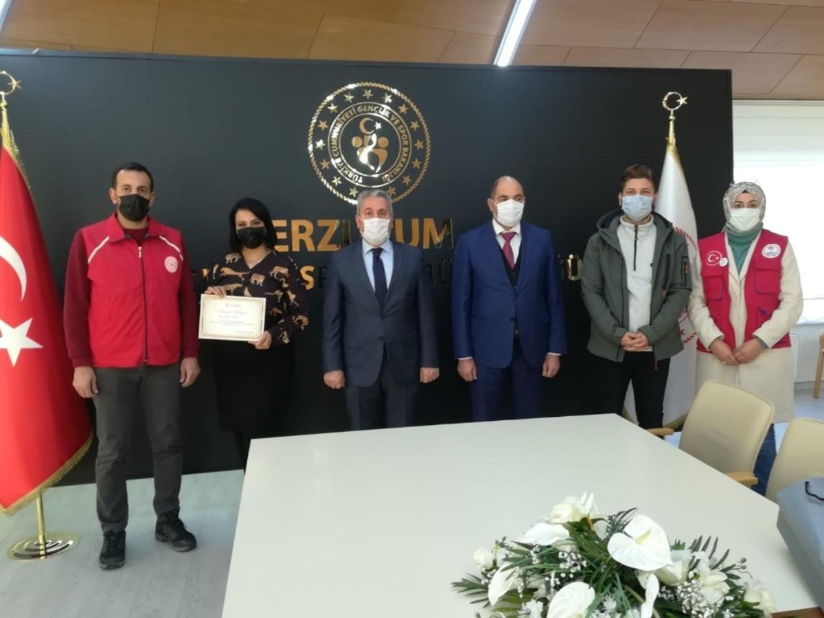 T&uuml;rkiye&rsquo;nin en g&uuml;zel sesleri &ouml;d&uuml;llendirildi