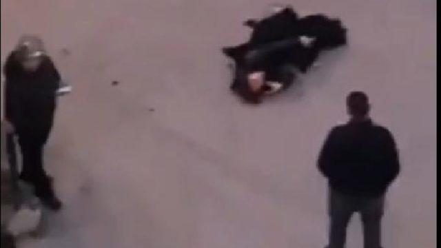 Boşanma davası açan eşine sokak ortasında kurşun yağdırdı