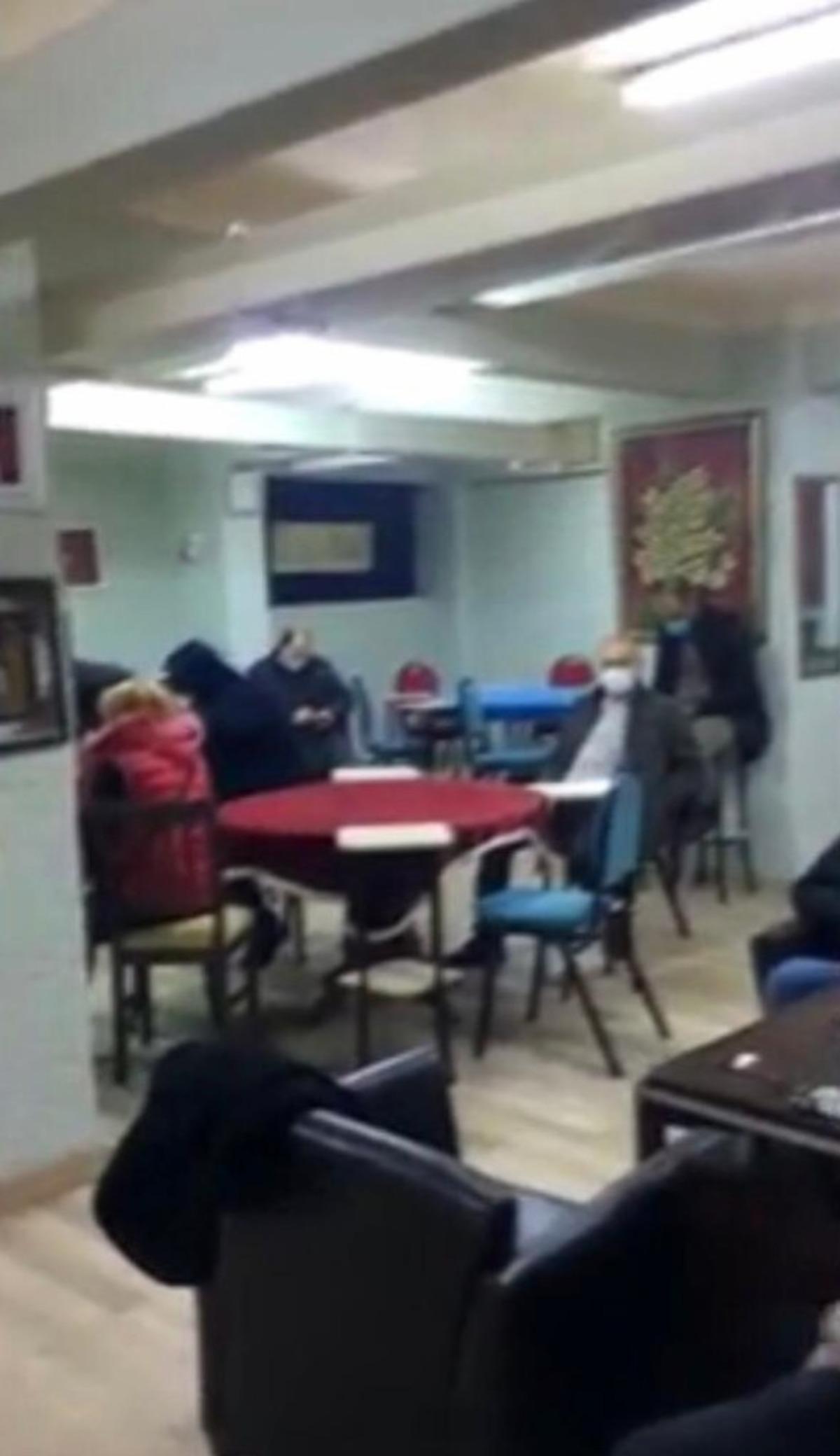 Ataşehir&rsquo;de kumarhaneye &ccedil;evrilen iş yerine baskın: Ceza yağdı