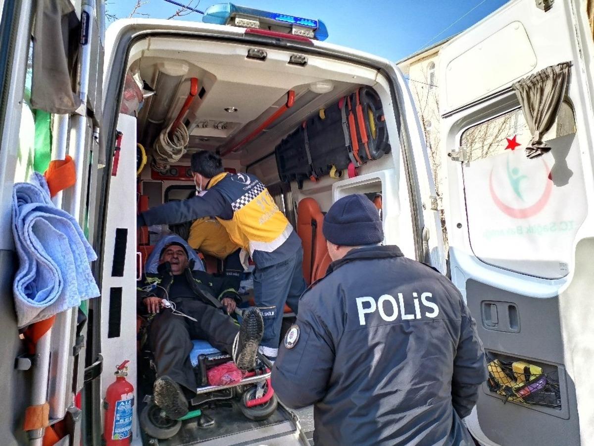 Zehirlenmesine rağmen hayat kurtarmaya devam etti