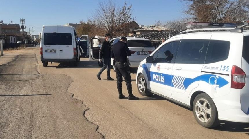 Dur ikazlarına uymayan ara&ccedil; kovalamaca sonucu yakalandı