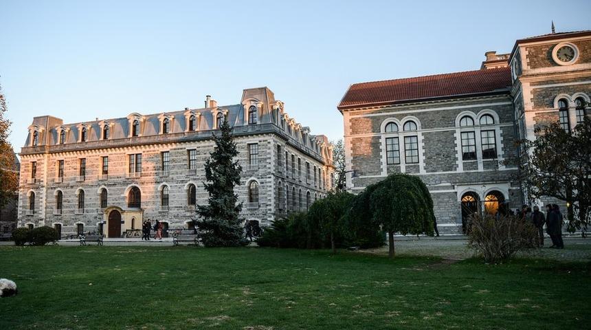 Boğazi&ccedil;i &Uuml;niversitesi'ne rekt&ouml;r olarak atanan Melih Bulu'dan ilk a&ccedil;ıklama: 'Unutmayalım ki aynı gemideyiz'