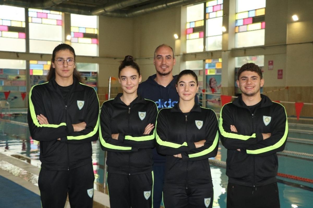 Manisa BBSK&rsquo;lı y&uuml;z&uuml;c&uuml;ler &ccedil;ıkışını s&uuml;rd&uuml;r&uuml;yor