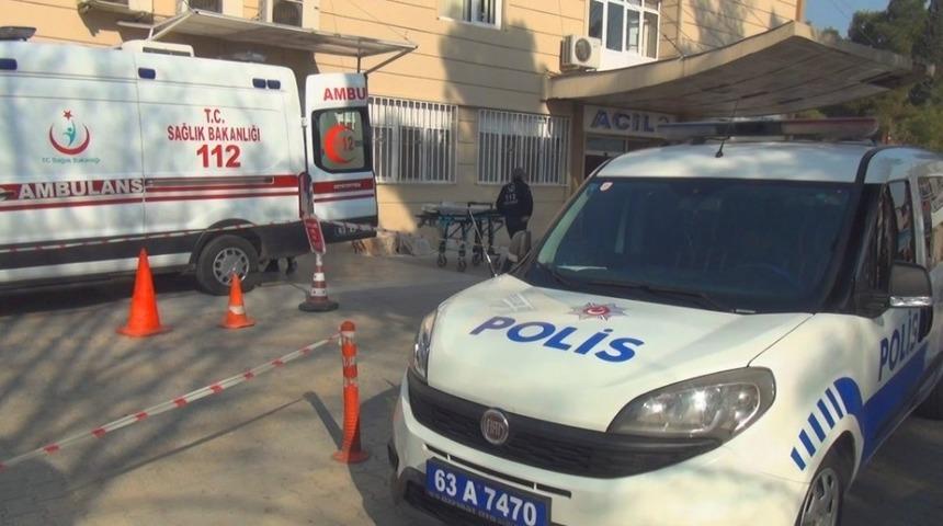 Para i&ccedil;in kardeşlerini bı&ccedil;akladı