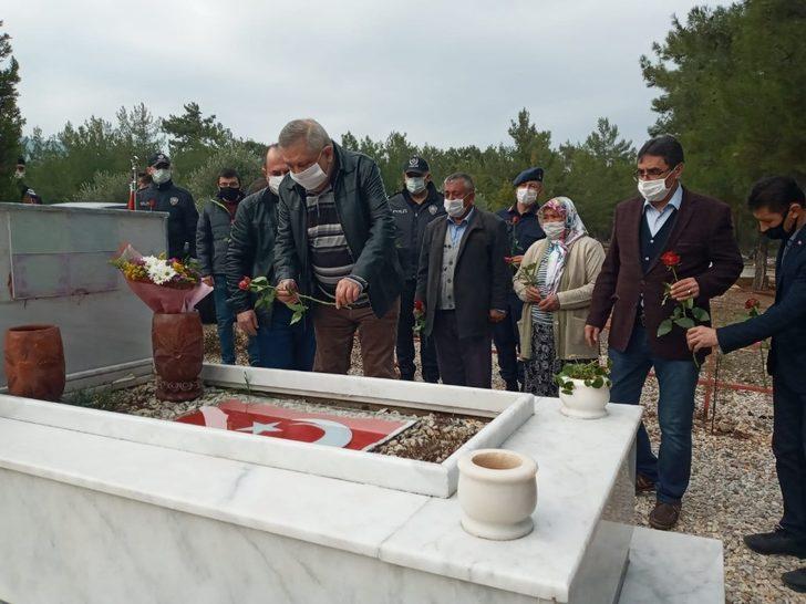 Karabacaklı , şehadetinin 5. yılında mezarı başında anıldı G3