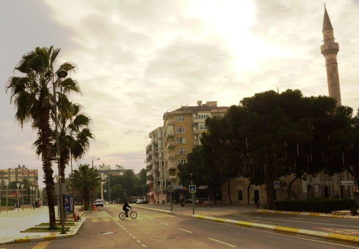 Efeler diyarı sessizliğini korudu