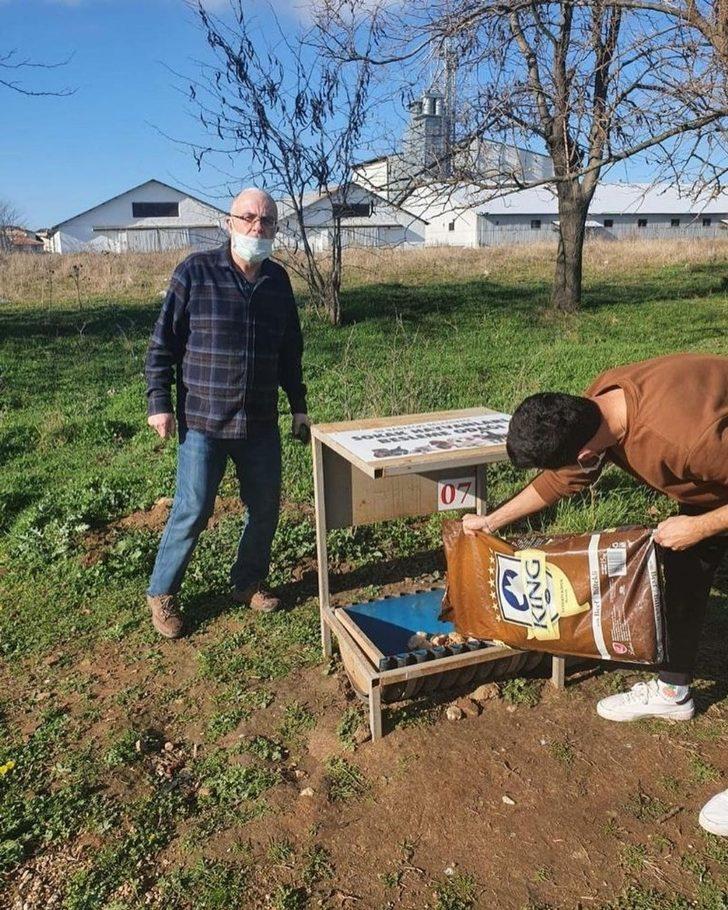 Sokağa çıkma kısıtlamasında can dostlar unutulmadı G1