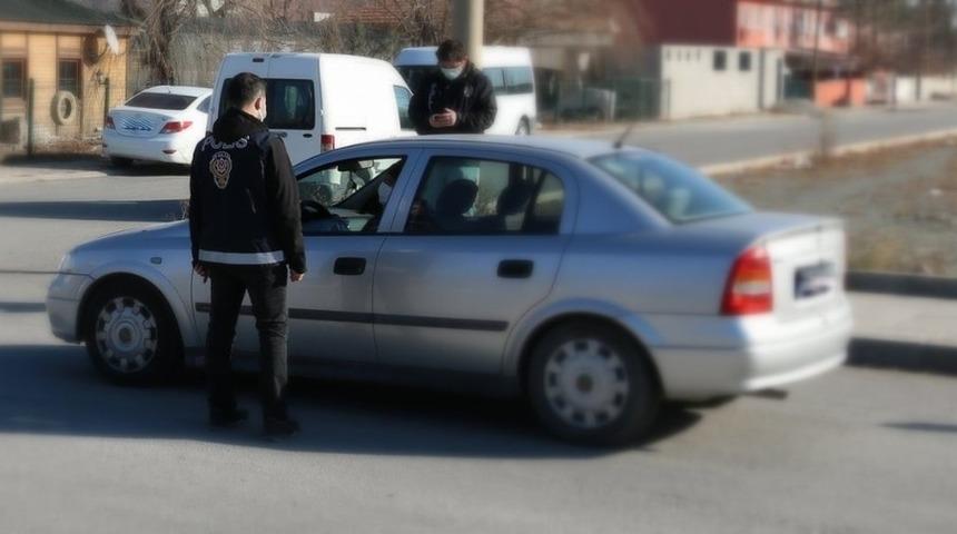 Bayburt’ta polis ve jandarma denetimlere devam ediyor