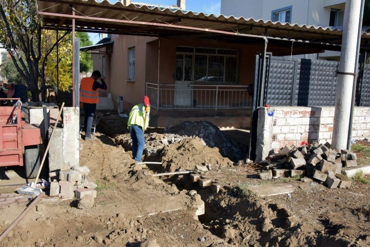 Yeni Şakran ve Hacı&ouml;merli&rsquo;de evler doğal gaza kavuştu