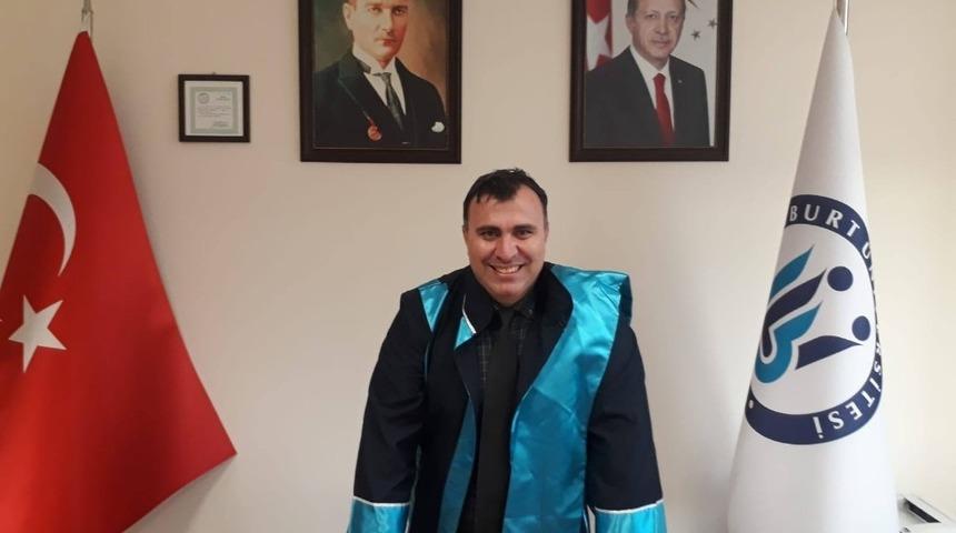 İKSAD&rsquo;dan Bayburt &Uuml;niversitesine &ouml;d&uuml;l