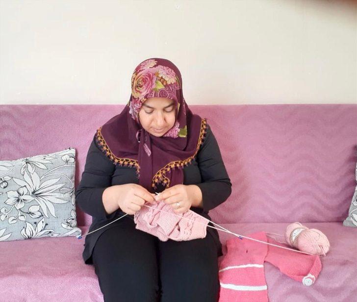 Şırnaklı kadınlar, sokağa çıkma kısıtlamasında dezavantajlı çocuklar için 300 atkı ve bere ördü G1